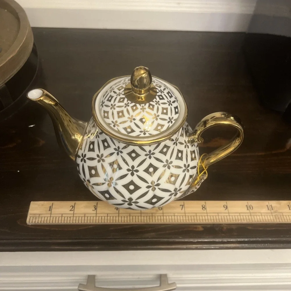 Kent Pottery piece touch